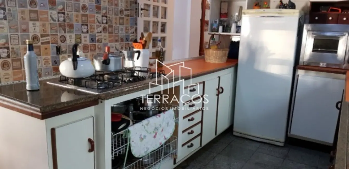 Foto 4 de Casa de Condomínio com 4 quartos à venda, 450m2 em Gramado, Cotia - SP