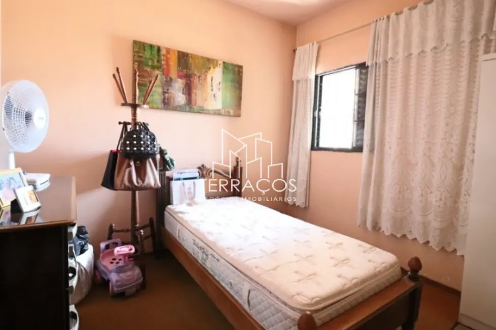 Sala Comercial com 3 quartos à venda, 219m2 em Jardim Cica, Jundiai - SP - imagem 4 Foto 4 de Sala Comercial com 3 quartos à venda, 219m2 em Jardim Cica, Jundiai - SP