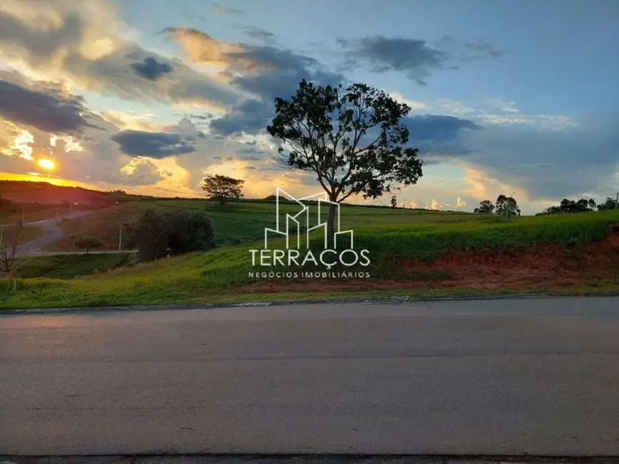 Foto 2 de Terreno / Lote à venda, 1000m2 em Caxambu, Jundiai - SP