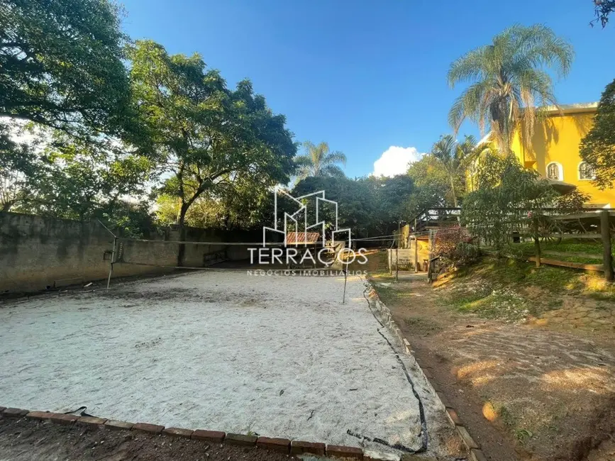 Chácara com 5 quartos à venda, 200m2 em Pomar São Jorge, Itatiba - SP - imagem 8 Foto 8 de Chácara com 5 quartos à venda, 200m2 em Pomar São Jorge, Itatiba - SP