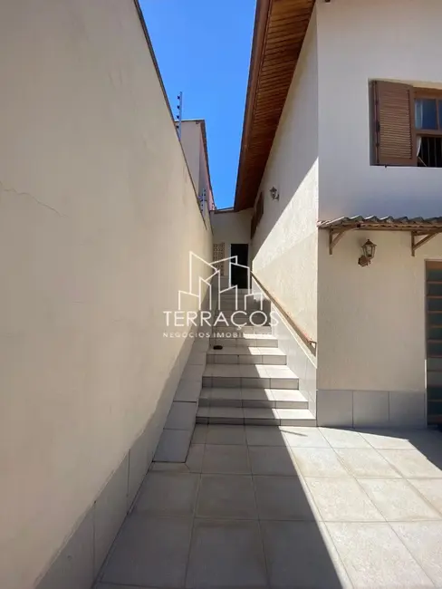 Foto 3 de Casa com 3 quartos à venda, 242m2 em Jundiai - SP