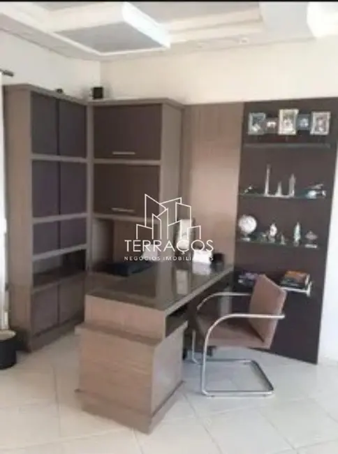 Foto 9 de Casa com 4 quartos à venda, 230m2 em Jardim Pitangueiras I, Jundiai - SP