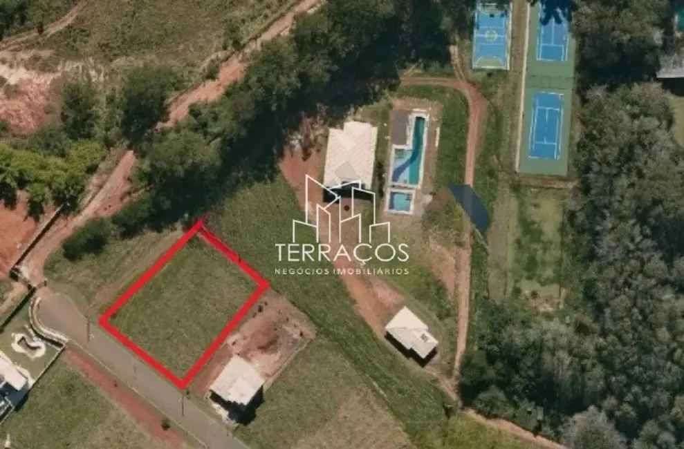 Foto 1 de Terreno / Lote à venda, 1341m2 em Caxambu, Jundiai - SP