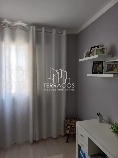 Foto 4 de Apartamento com 2 quartos à venda, 54m2 em Jundiai - SP