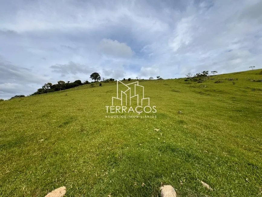 Foto 9 de Terreno / Lote à venda, 97000m2 em Munhoz - MG