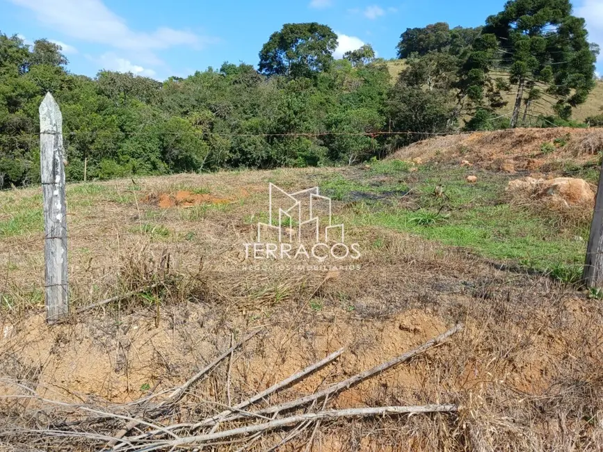 Foto 3 de Terreno / Lote à venda, 2200m2 em Camanducaia - MG