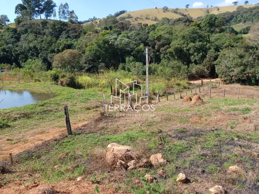 Foto 6 de Terreno / Lote à venda, 2200m2 em Camanducaia - MG