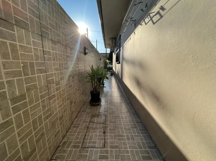 Casa com 4 quartos à venda, 200m2 em Vendaval, Biguacu - SC - imagem 7 Foto 7 de Casa com 4 quartos à venda, 200m2 em Vendaval, Biguacu - SC