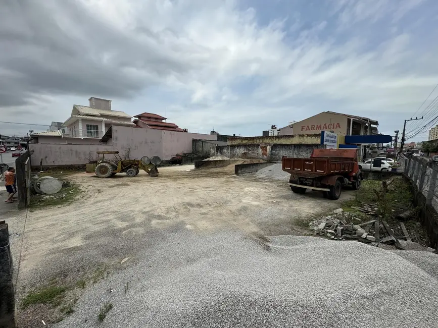 Foto 4 de Terreno / Lote à venda, 530m2 em Areias, Sao Jose - SC