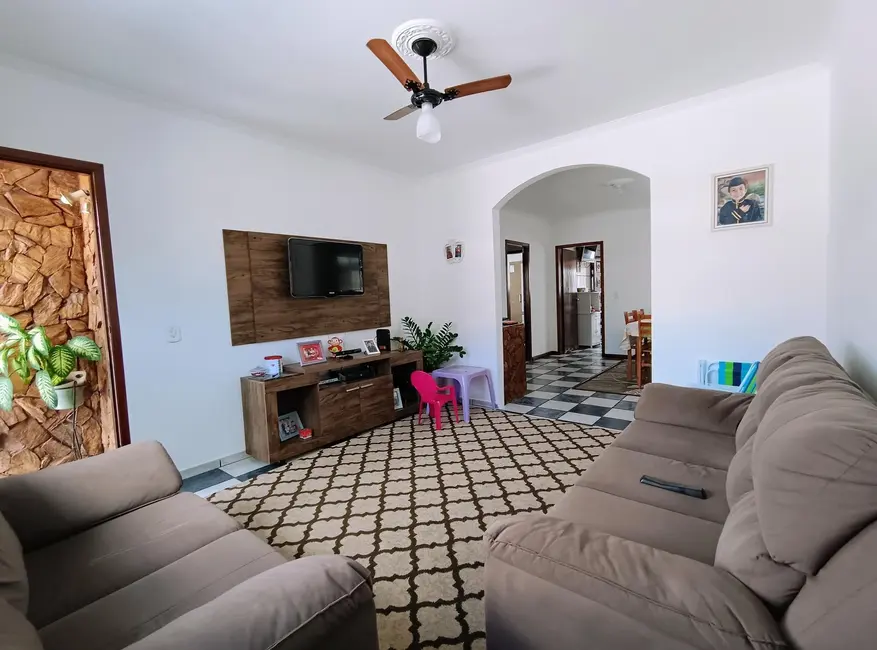 Casa com 2 quartos à venda, 180m2 em Rio Caveiras, Biguacu - SC - imagem 4 Foto 4 de Casa com 2 quartos à venda, 180m2 em Rio Caveiras, Biguacu - SC