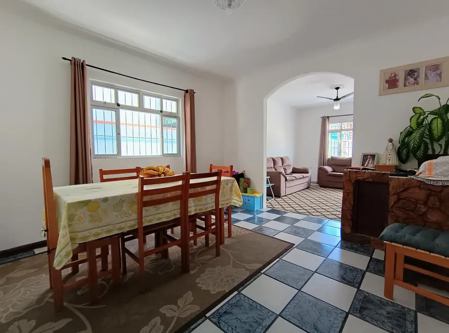 Casa com 2 quartos à venda, 180m2 em Rio Caveiras, Biguacu - SC - imagem 6 Foto 6 de Casa com 2 quartos à venda, 180m2 em Rio Caveiras, Biguacu - SC