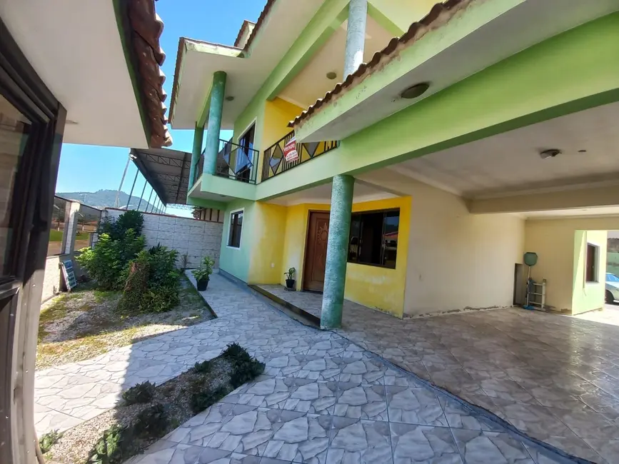 Casa com 3 quartos à venda, 282m2 em Rio Caveiras, Biguacu - SC - imagem 4 Foto 4 de Casa com 3 quartos à venda, 282m2 em Rio Caveiras, Biguacu - SC