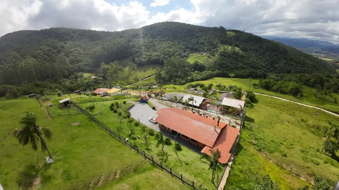 Chácara à venda em Beira Rio, Biguacu - SC - imagem 8 Foto 8 de Chácara à venda em Beira Rio, Biguacu - SC