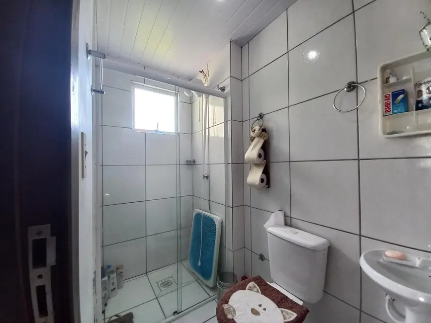 Apartamento com 2 quartos à venda em Fundos, Biguacu - SC - imagem 4 Foto 4 de Apartamento com 2 quartos à venda em Fundos, Biguacu - SC