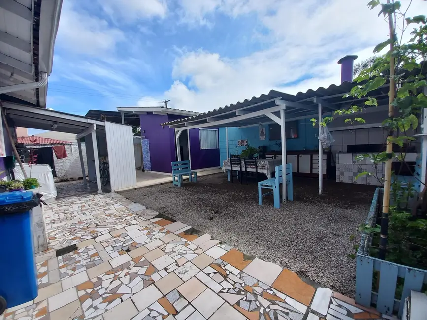 Casa com 3 quartos à venda, 80m2 em Rio Caveiras, Biguacu - SC - imagem 8 Foto 8 de Casa com 3 quartos à venda, 80m2 em Rio Caveiras, Biguacu - SC