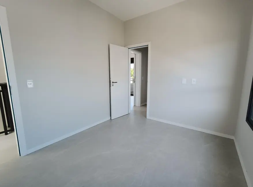 Casa com 3 quartos à venda, 155m2 em Beira Rio, Biguacu - SC - imagem 8 Foto 8 de Casa com 3 quartos à venda, 155m2 em Beira Rio, Biguacu - SC