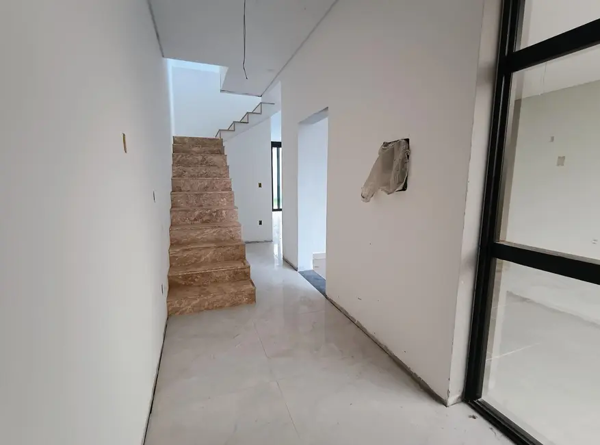 Casa com 3 quartos à venda, 150m2 em Beira Rio, Biguacu - SC - imagem 3 Foto 3 de Casa com 3 quartos à venda, 150m2 em Beira Rio, Biguacu - SC