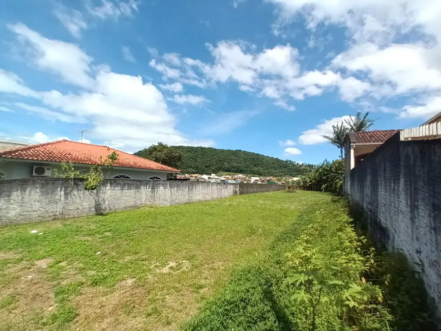 Terreno / Lote à venda, 660m2 em Fundos, Biguacu - SC - imagem 3 Foto 3 de Terreno / Lote à venda, 660m2 em Fundos, Biguacu - SC