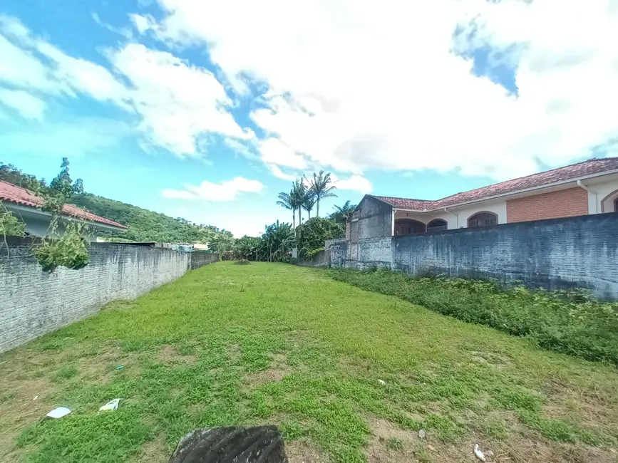 Terreno / Lote à venda, 660m2 em Fundos, Biguacu - SC - imagem 5 Foto 5 de Terreno / Lote à venda, 660m2 em Fundos, Biguacu - SC