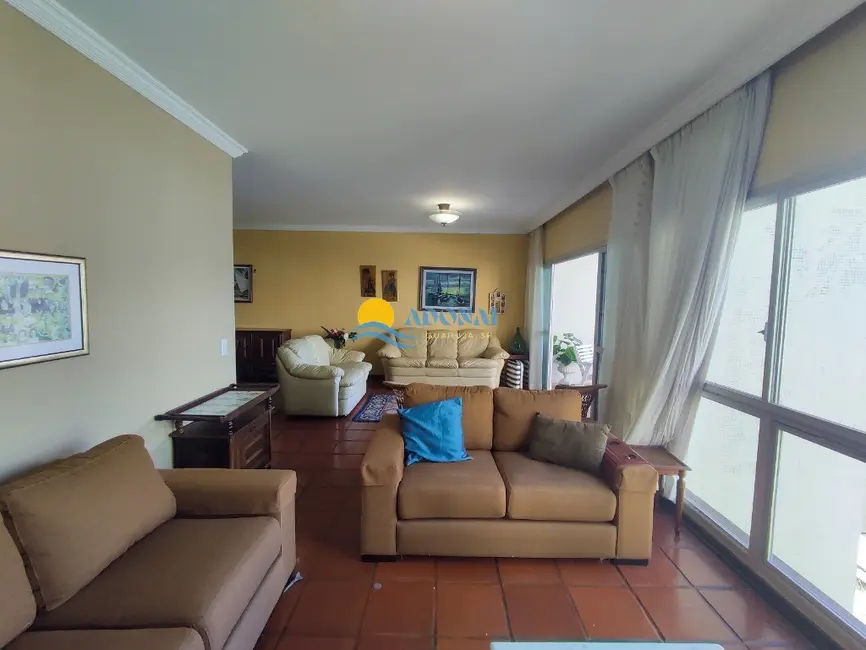 Foto 9 de Apartamento com 3 quartos à venda, 134m2 em Jardim Astúrias, Guaruja - SP