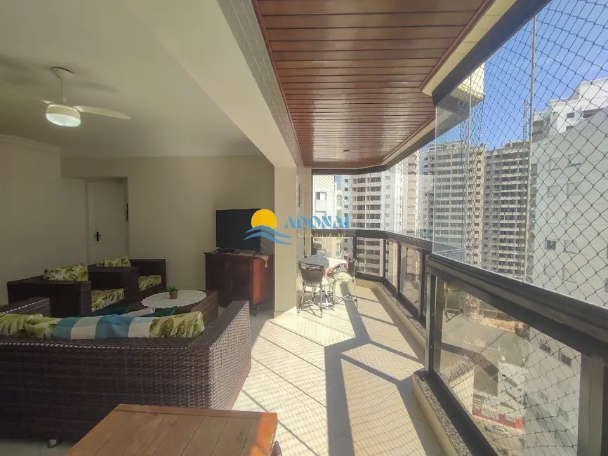 Foto 2 de Apartamento com 4 quartos à venda, 140m2 em Jardim Astúrias, Guaruja - SP