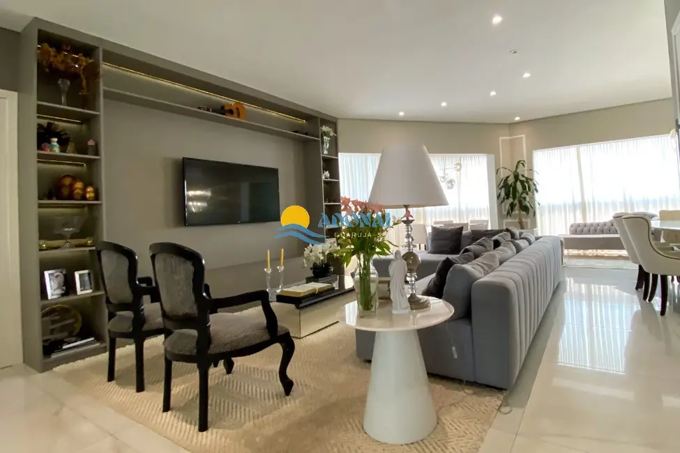 Foto 4 de Apartamento com 3 quartos à venda, 130m2 em Jardim Astúrias, Guaruja - SP