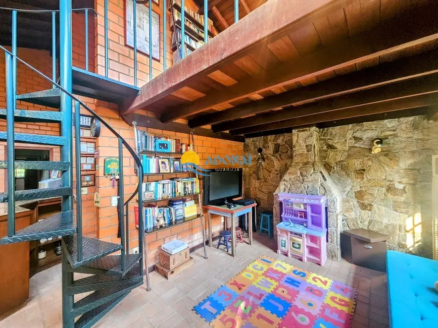 Foto 4 de Casa de Condomínio com 3 quartos à venda, 600m2 em Balneário Praia do Pernambuco, Guaruja - SP