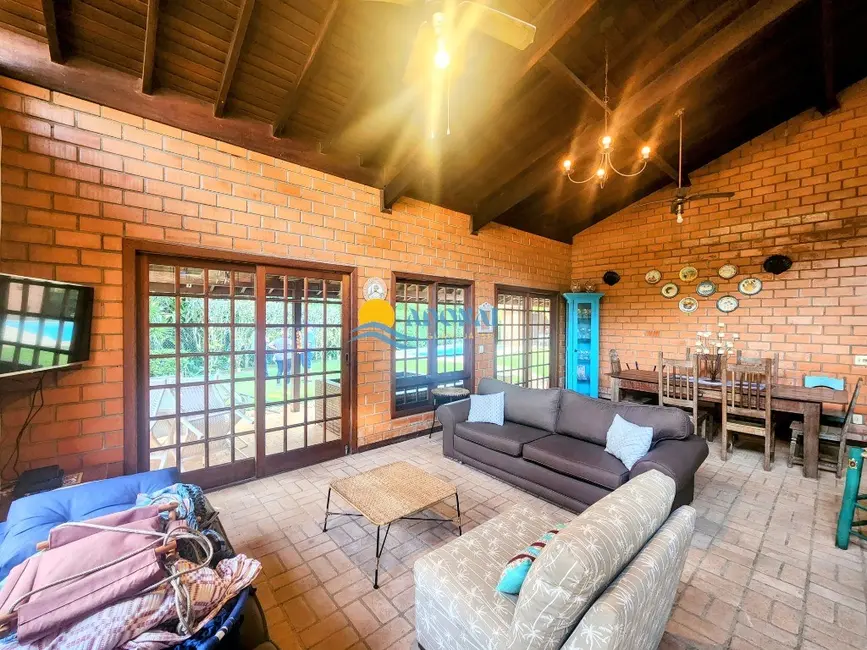 Foto 3 de Casa de Condomínio com 3 quartos à venda, 600m2 em Balneário Praia do Pernambuco, Guaruja - SP