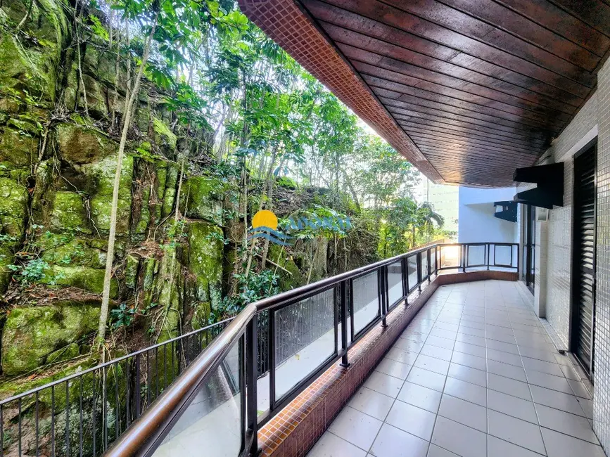 Foto 1 de Apartamento com 3 quartos à venda, 220m2 em Tombo, Guaruja - SP