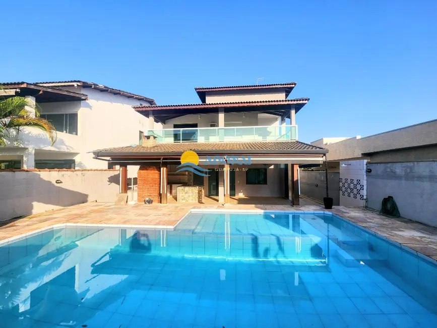 Casa de Condomínio com 4 quartos à venda, 360m2 em Balneário Praia do Pernambuco, Guaruja - SP - imagem 3 Foto 3 de Casa de Condomínio com 4 quartos à venda, 360m2 em Balneário Praia do Pernambuco, Guaruja - SP
