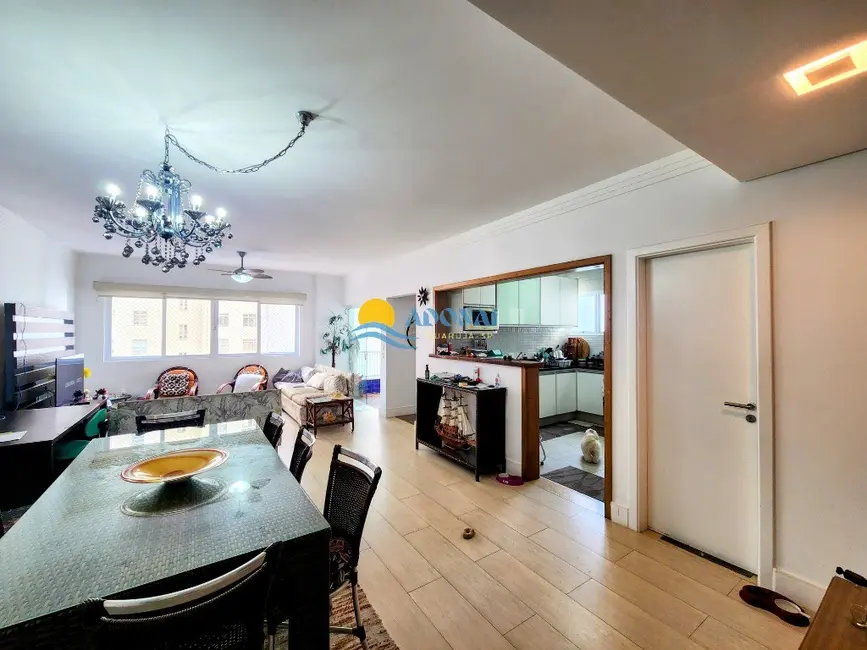 Apartamento com 3 quartos à venda, 134m2 em Pitangueiras, Guaruja - SP - imagem 3 Foto 3 de Apartamento com 3 quartos à venda, 134m2 em Pitangueiras, Guaruja - SP