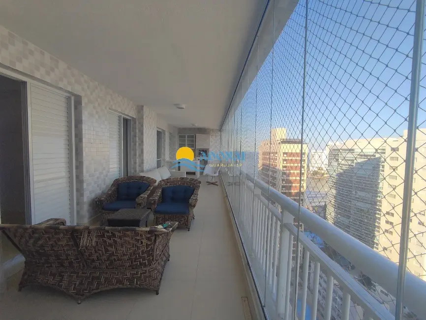 Foto 2 de Apartamento com 3 quartos à venda, 120m2 em Jardim Astúrias, Guaruja - SP