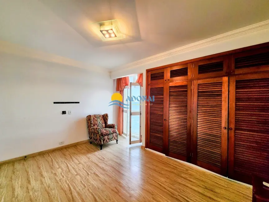 Apartamento com 4 quartos à venda, 230m2 em Pitangueiras, Guaruja - SP - imagem 5 Foto 5 de Apartamento com 4 quartos à venda, 230m2 em Pitangueiras, Guaruja - SP