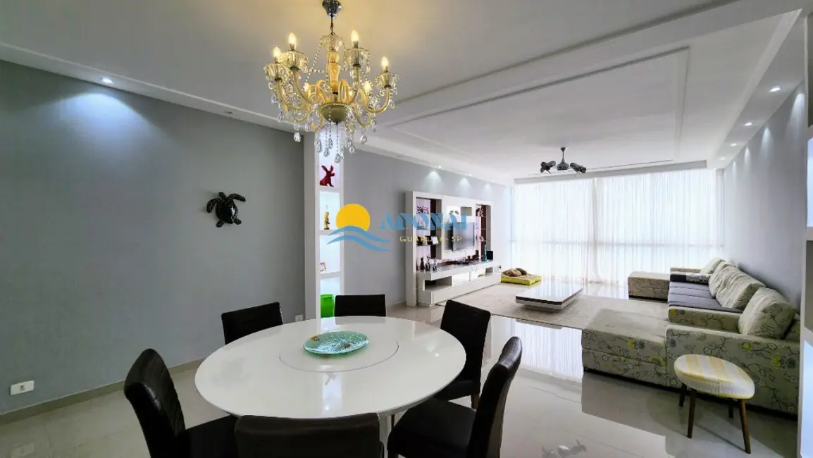 Apartamento com 3 quartos à venda, 220m2 em Pitangueiras, Guaruja - SP - imagem 3 Foto 3 de Apartamento com 3 quartos à venda, 220m2 em Pitangueiras, Guaruja - SP