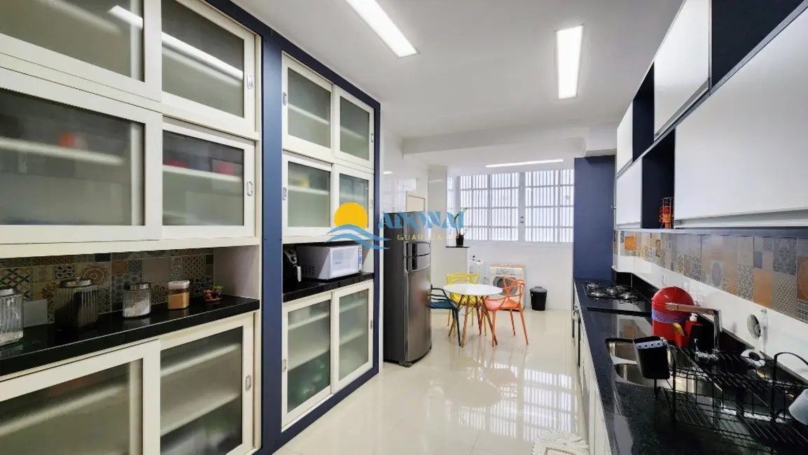 Apartamento com 4 quartos à venda, 220m2 em Pitangueiras, Guaruja - SP - imagem 9 Foto 9 de Apartamento com 4 quartos à venda, 220m2 em Pitangueiras, Guaruja - SP