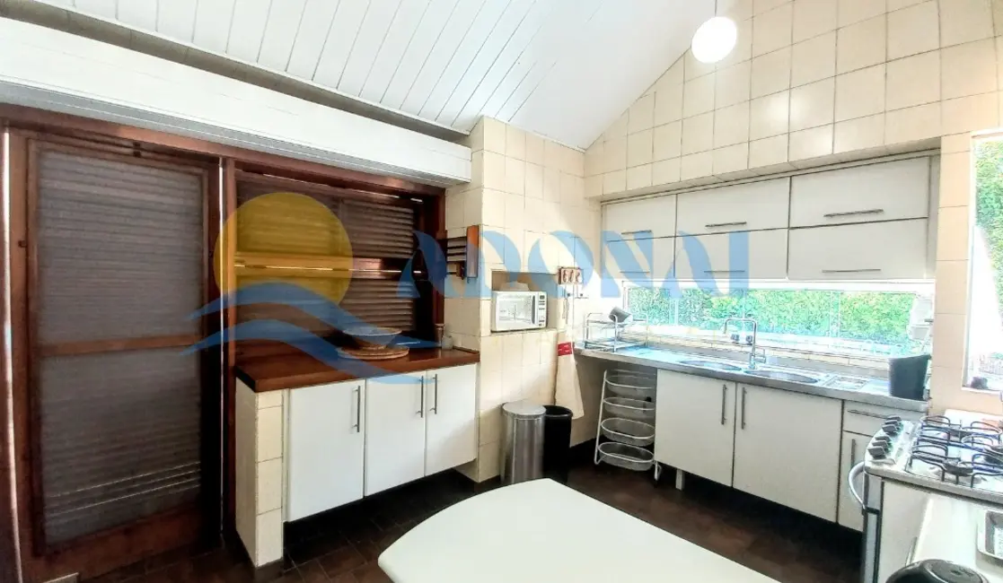 Foto 7 de Casa de Condomínio com 4 quartos à venda, 240m2 em Enseada, Guaruja - SP