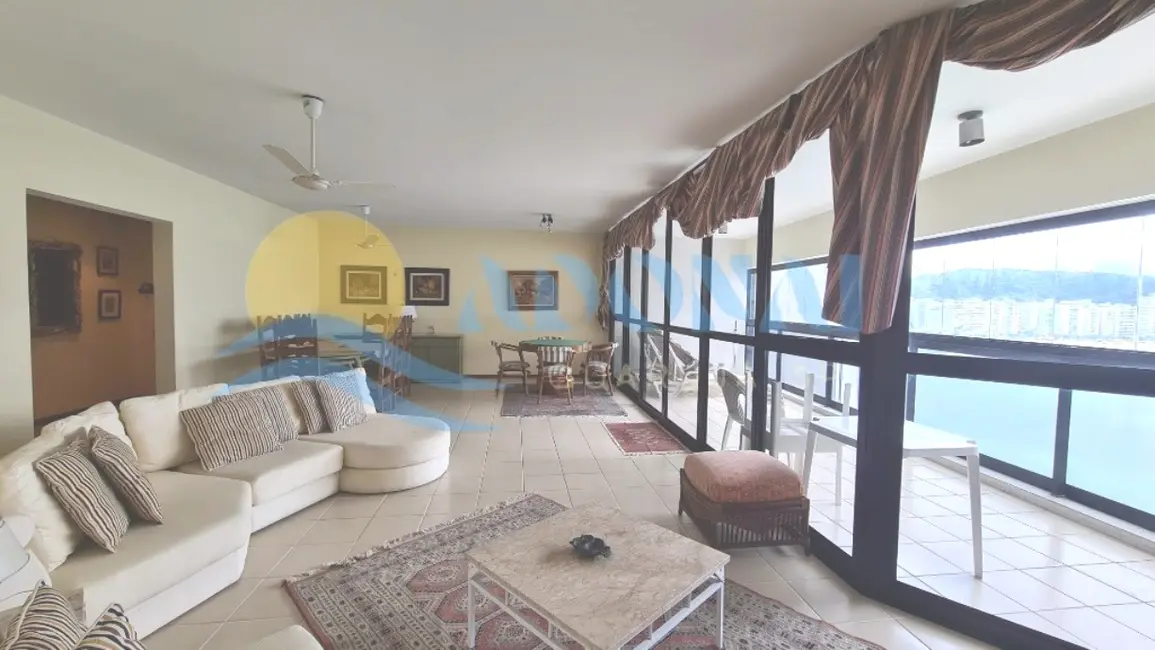 Foto 1 de Apartamento com 3 quartos à venda, 160m2 em Jardim Astúrias, Guaruja - SP