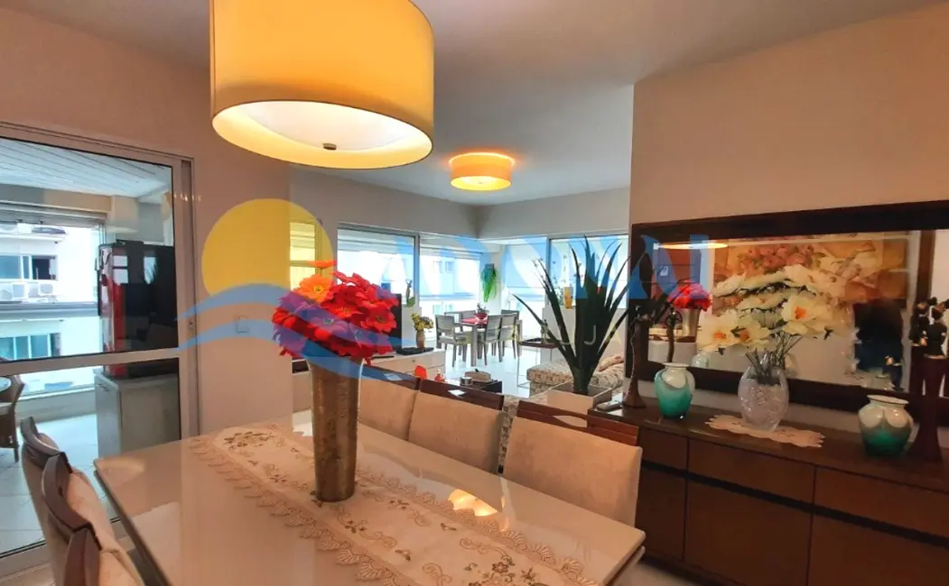 Foto 2 de Apartamento com 4 quartos à venda, 148m2 em Jardim Astúrias, Guaruja - SP