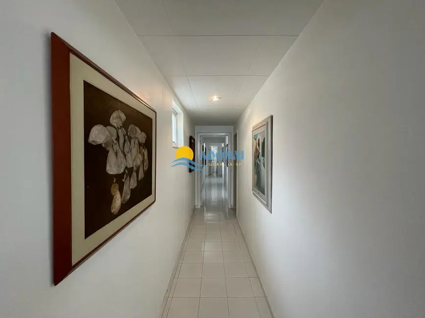 Apartamento com 3 quartos à venda, 170m2 em Pitangueiras, Guaruja - SP - imagem 8 Foto 8 de Apartamento com 3 quartos à venda, 170m2 em Pitangueiras, Guaruja - SP