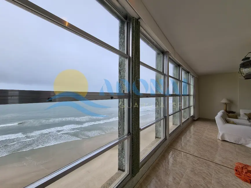 Foto 2 de Apartamento com 5 quartos à venda, 215m2 em Pitangueiras, Guaruja - SP