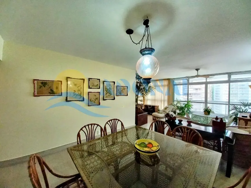 Apartamento com 3 quartos à venda, 145m2 em Pitangueiras, Guaruja - SP - imagem 4 Foto 4 de Apartamento com 3 quartos à venda, 145m2 em Pitangueiras, Guaruja - SP