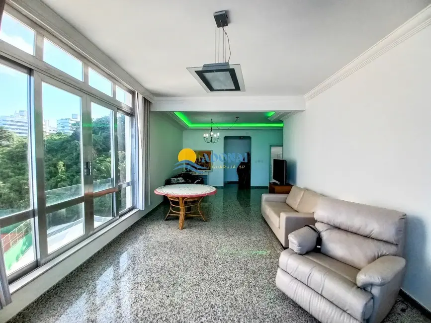 Apartamento com 4 quartos à venda, 200m2 em Pitangueiras, Guaruja - SP - imagem 4 Foto 4 de Apartamento com 4 quartos à venda, 200m2 em Pitangueiras, Guaruja - SP