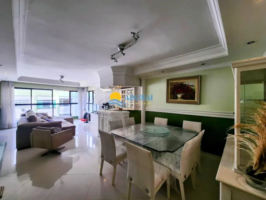 Foto 2 de Apartamento com 3 quartos à venda, 140m2 em Pitangueiras, Guaruja - SP