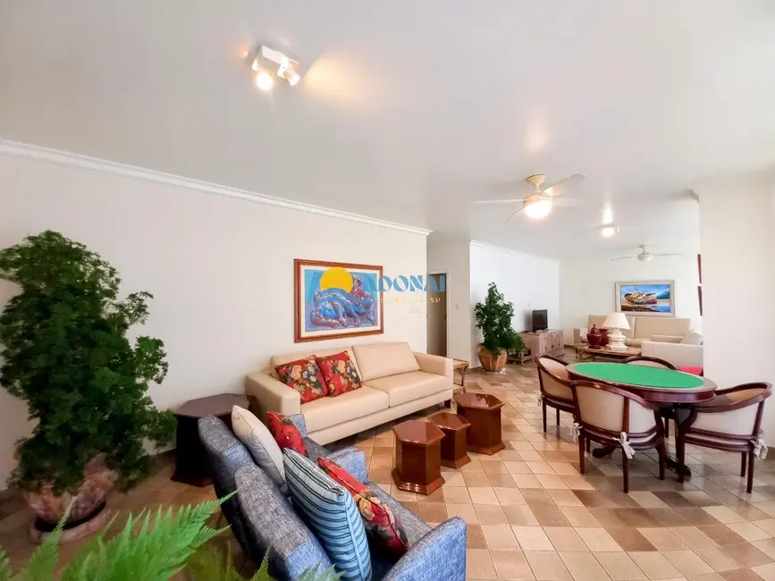 Apartamento com 3 quartos à venda, 160m2 em Pitangueiras, Guaruja - SP - imagem 5 Foto 5 de Apartamento com 3 quartos à venda, 160m2 em Pitangueiras, Guaruja - SP