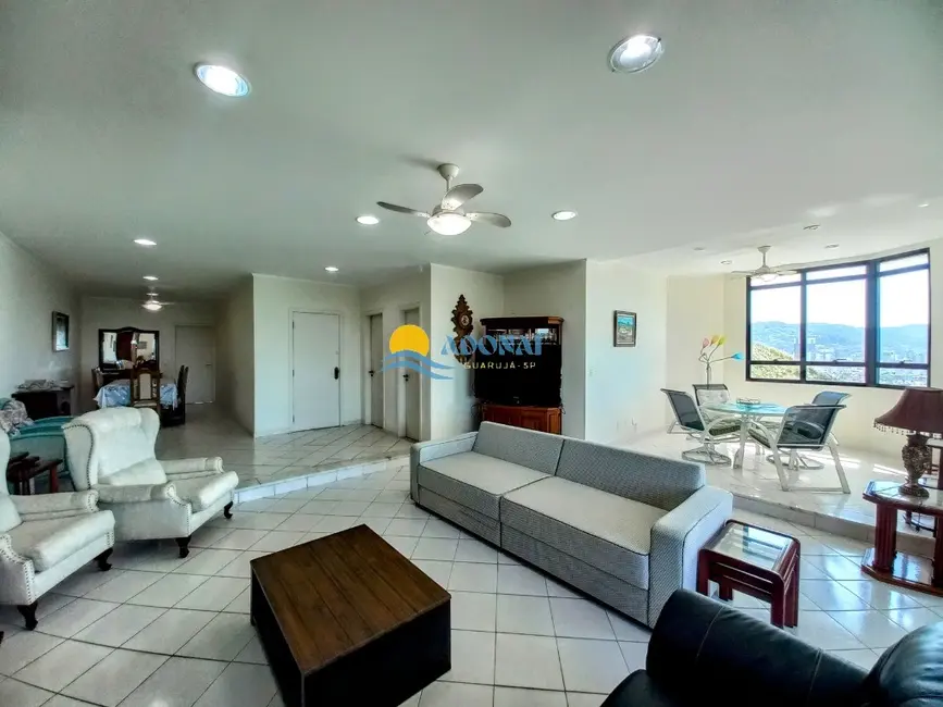 Apartamento com 4 quartos à venda, 232m2 em Pitangueiras, Guaruja - SP - imagem 8 Foto 8 de Apartamento com 4 quartos à venda, 232m2 em Pitangueiras, Guaruja - SP