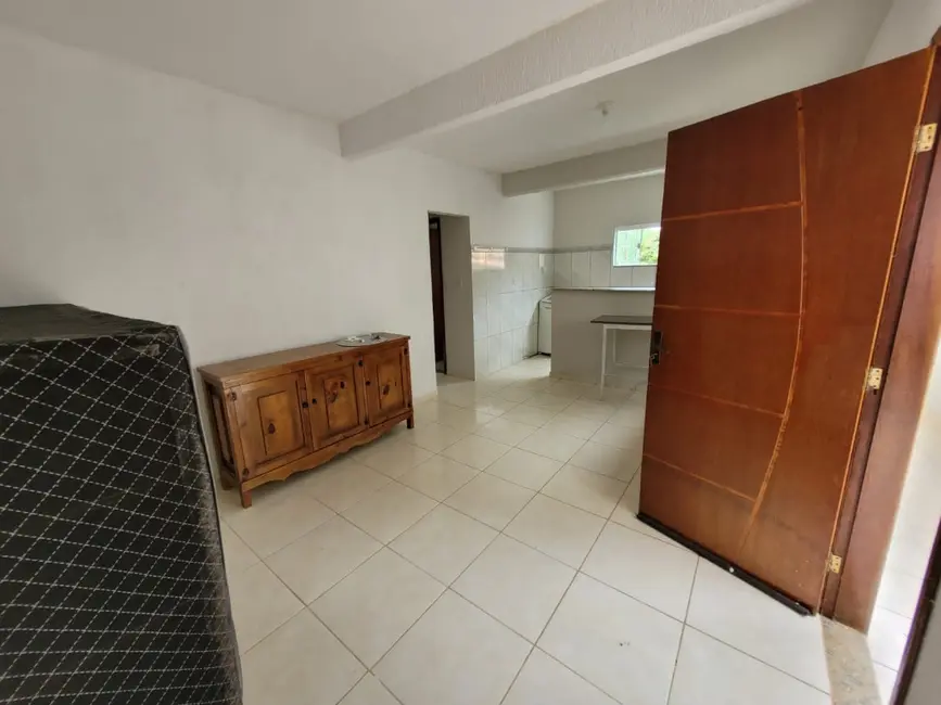 Foto 1 de Casa com 2 quartos para alugar, 55m2 em Mar do Norte, Rio Das Ostras - RJ