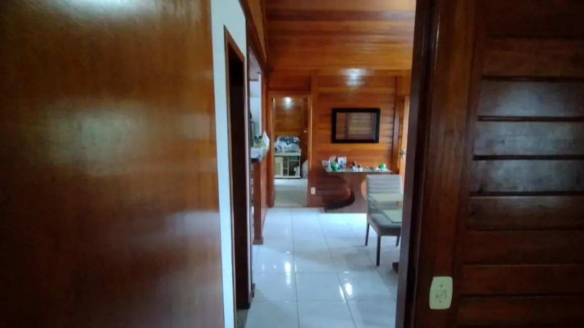 Foto 5 de Casa com 3 quartos à venda, 160m2 em Loteamento Extensão do Serramar, Rio Das Ostras - RJ