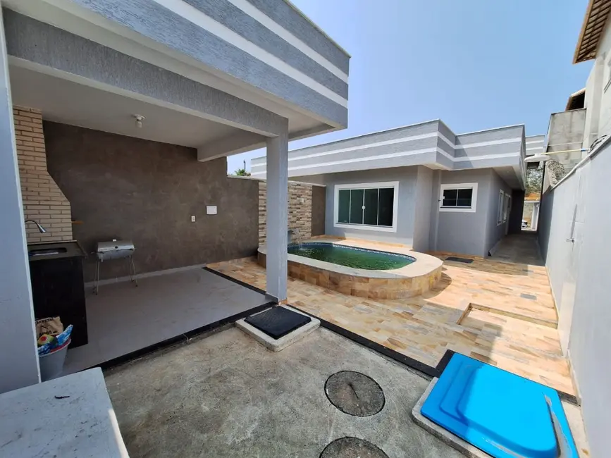 Foto 1 de Casa com 3 quartos à venda, 92m2 em Maria Turri, Rio Das Ostras - RJ