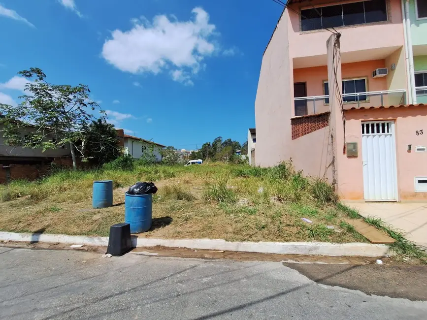 Foto 1 de Terreno / Lote à venda, 200m2 em Jardim Vitória, Macae - RJ