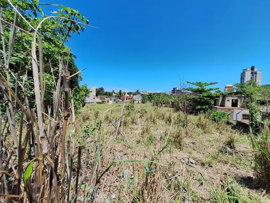 Terreno / Lote à venda, 4223m2 em Novo Cavaleiro, Macae - RJ - imagem 8 Foto 8 de Terreno / Lote à venda, 4223m2 em Novo Cavaleiro, Macae - RJ